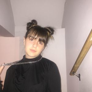 Meet your Posher, Élianne